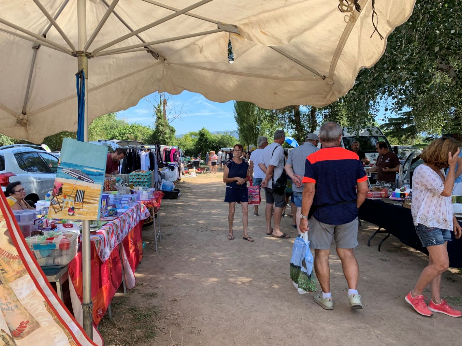 Brocante Roquebrune sur Argens